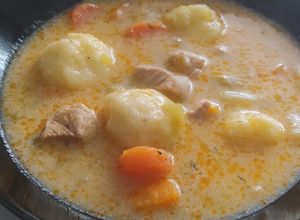 Nyírségi kapros zöldbableves krumpligombóccal recept fotója