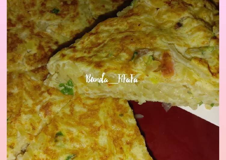 Martabak Mie (omelet)