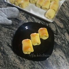 A picture of Buttered Bread Bars.