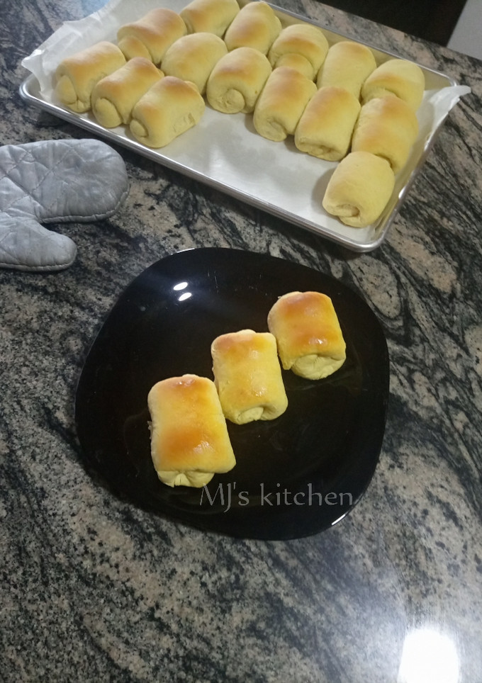 A picture of Buttered Bread Bars.