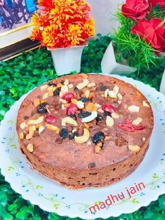 क्रिसमस प्लम केक (Christmas plum cake recipe in Hindi) रेसिपी मुख्य फोटो