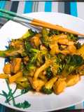Salteado de Brócoli con Pollo