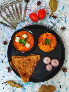 પનીર બટર મસાલા(paneer butter masala in Gujarati) રેસીપી મુખ્ય ફોટો