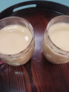 A picture of Thai masala tea.