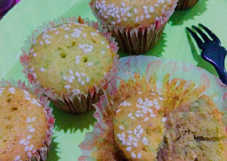 Bagaimana Menyiapkan Muffin Tape Ketan Hijau, Menggugah Selera