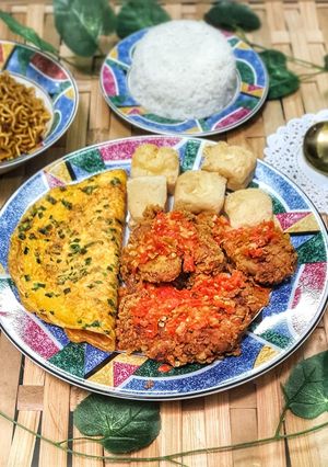 Foto resep Geprek Ayam & Sambal. GAS! 🍗🌶🧄