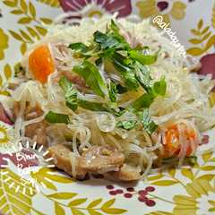 A picture of #08 Bihun Bakso Sapi.