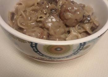Easiest Way to Cook Perfect Easy Swedish Meatballs and Noodles