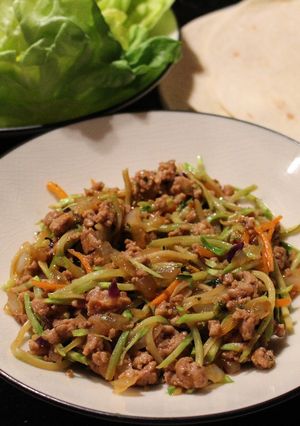 A picture of Thai Pork Lettuce Wraps or Burritos.
