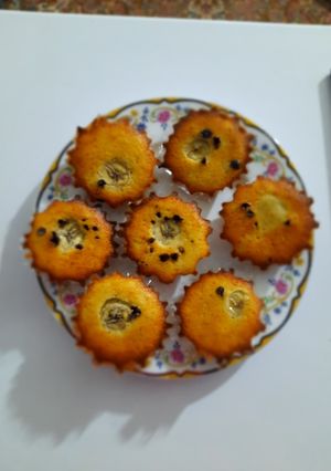 عکسی از دستور کاپ کیک موز و شکلات