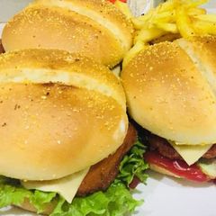 A picture of Zinger burger.
