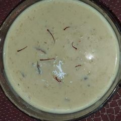 A picture of Makhana Kesar Kheer.
