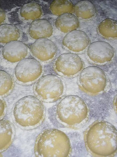 Una foto de Sorrentinos de jamón, mozzarella y ricota