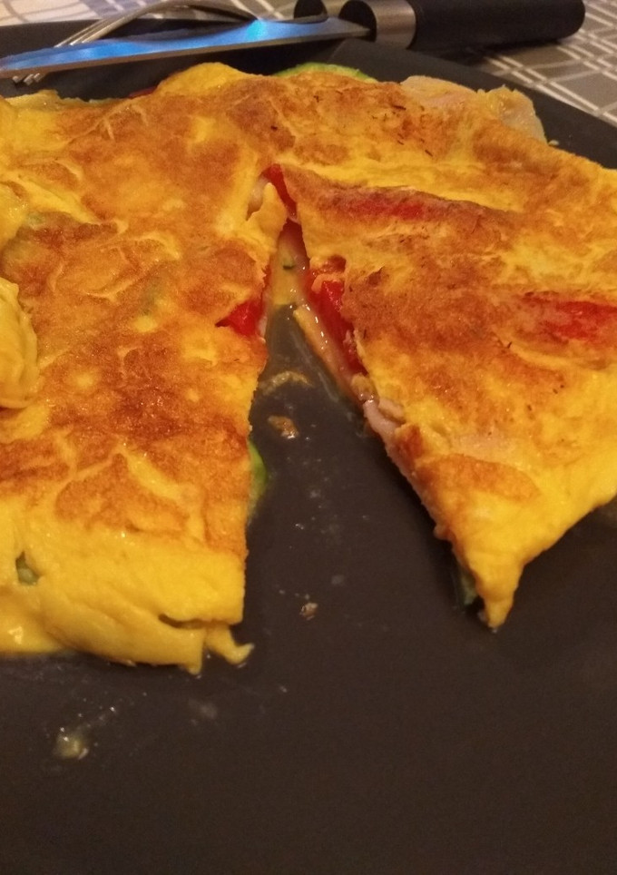 Una foto de Tortilla francesa "rellena" 🥚