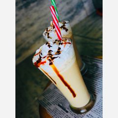 A picture of Starbucks style frappuccino.