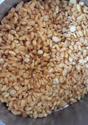 A picture of Namkeen Moong daal.