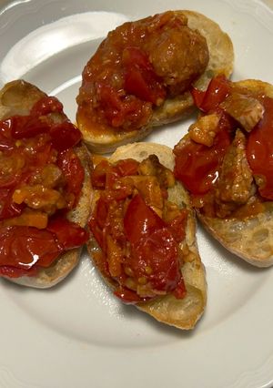 Foto di Bruschette con il ragù alla napoletana