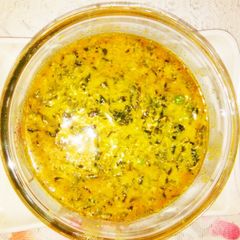 A picture of Methi matar malai.