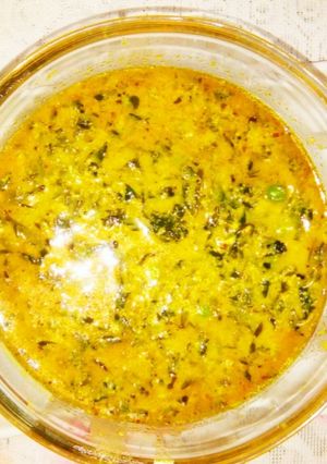 A picture of Methi matar malai.