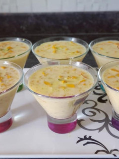 आम रबड़ी (aam rabri recipe in Hindi) रेसिपी मुख्य फोटो
