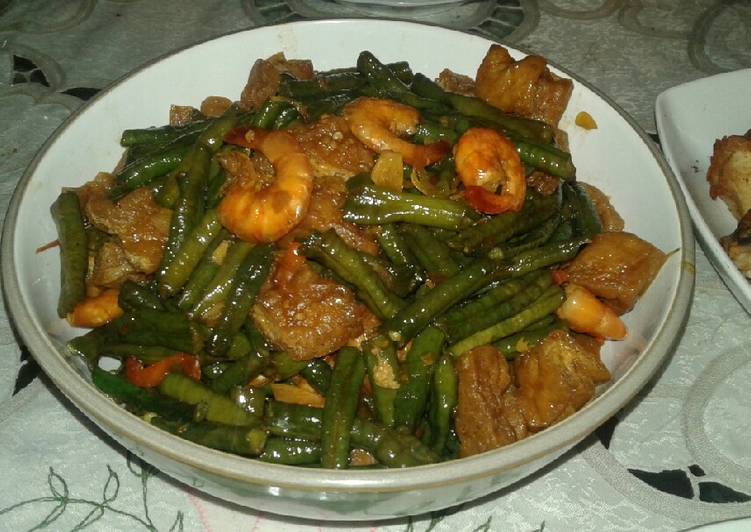 Tumis udang kacang saus tiram