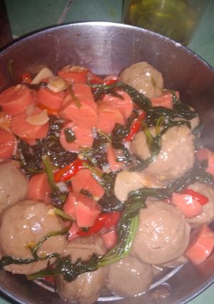 Foto resep Tumis Sawi hijau bakso dan sosis