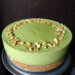 A picture of Avocado "cheesecake".