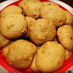 Banana Nut White Chocolate Chip Cookies A picture of Banana Nut White Chocolate Chip Cookies.
