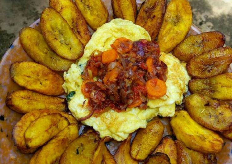 Recipe of Quick Fried plantain,scrambled eggs and carrot sauce