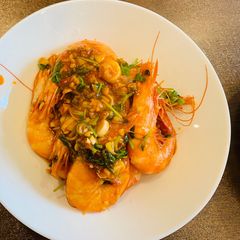 A picture of Tomato sauce, garlic prawn.
