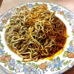 Una foto de Gulas al ajillo