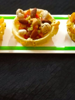 A picture of Masala papad katori chaat.