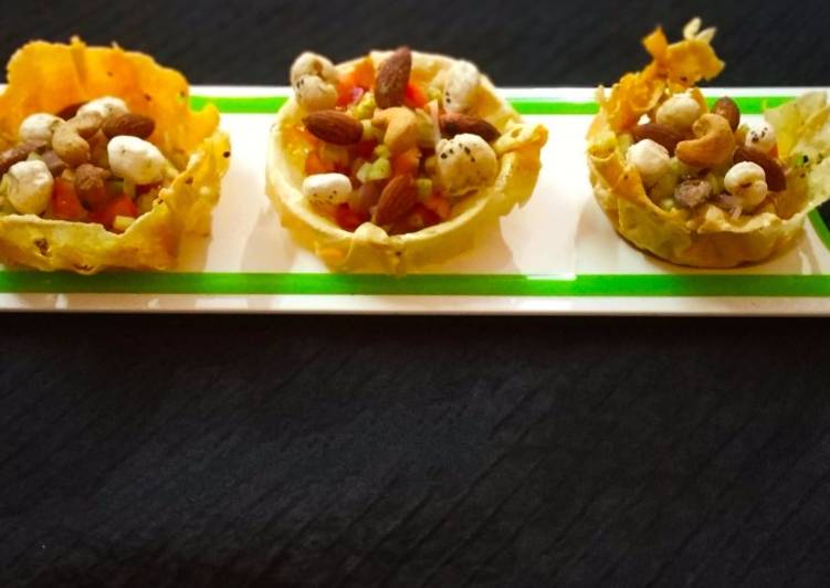 Masala papad katori chaat Masala papad katori chaat