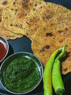 દૂધીના થેપલા (Dudhi Thepla recipe in gujarati) રેસીપી મુખ્ય ફોટો
