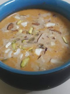 A picture of Gajar rabdi.