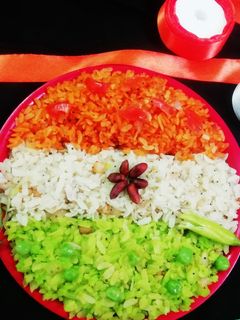 तिरंगा पोहा (Tiranga poha recipe in Hindi) रेसिपी मुख्य फोटो