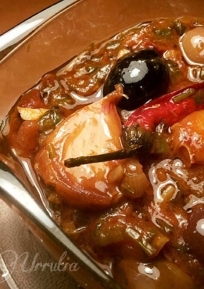 Una foto de Salsa infierno con encurtidos