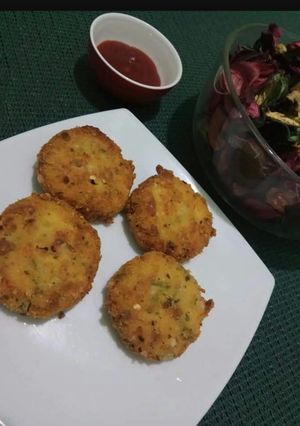 A picture of Mazedar chicken cheese kabab.