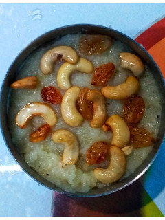 ரவாகேசரி செய்முறை முக்கிய புகைப்படம்