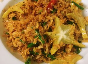 Hình của món Tép moi rang khế.