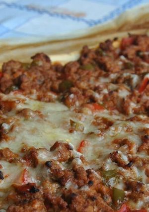 Una foto de Pizza de carne sin masa fácil ❤