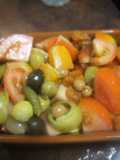 Ensalada dos tomates con naranja y encurtidos