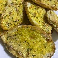 A picture of Simple Garlic Bread.