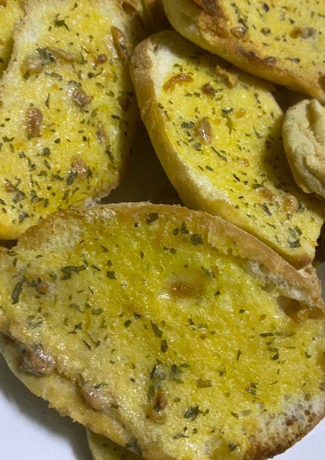 A picture of Simple Garlic Bread.