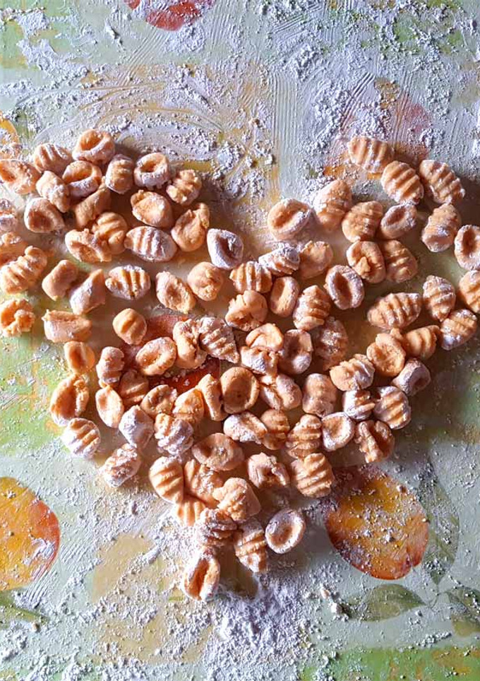 Una foto de Ñoquis de calabaza / zapallo con harina de arroz, almidón de maíz y mandioca (SIN GLUTEN)
