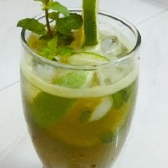 Lemon-mint sharbat A picture of Lemon-mint sharbat.
