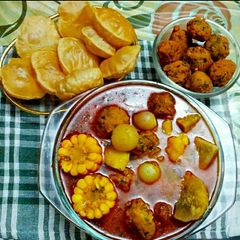 A picture of Muthiya nu shaak (sabji).