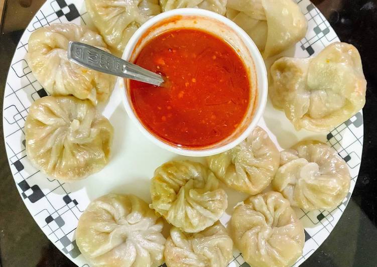 Step-by-Step Guide to Prepare Homemade Veg Momos with sauce