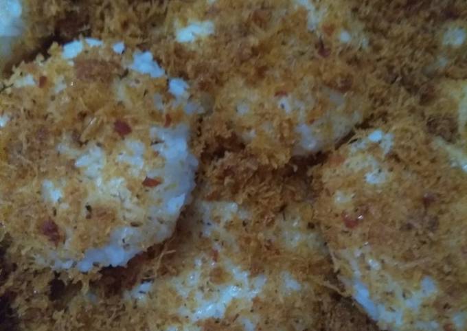 Resep: Nasi ketan serundeng pedas manis Untuk Pemula