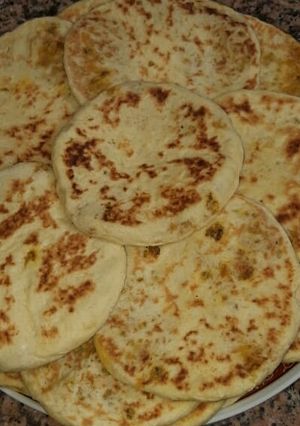 صورة لوصفة بطبوط (فطائر) بعجينة الخلاط القطنية وحشوة لذيذة